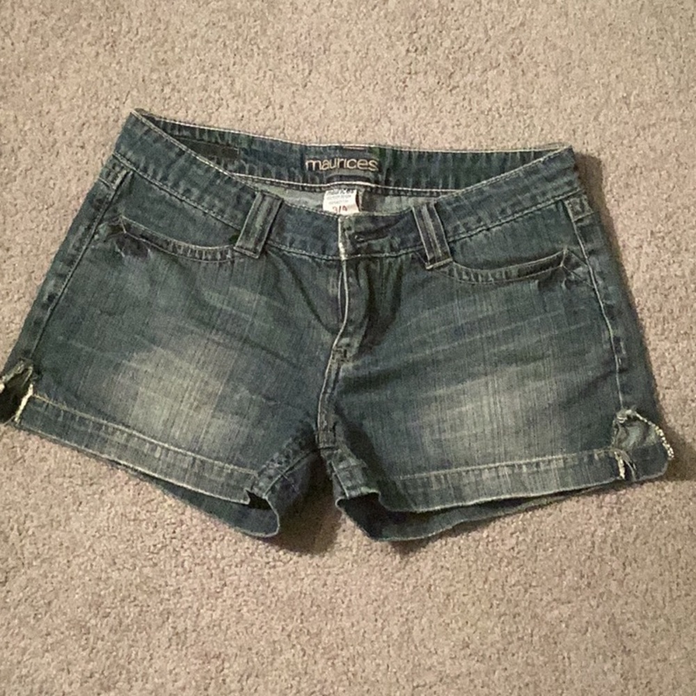 Maurice’s junior shorts
